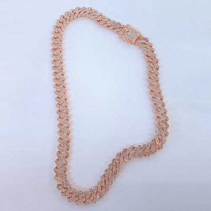 Cadena en acero con aleación de zinc y microcircon