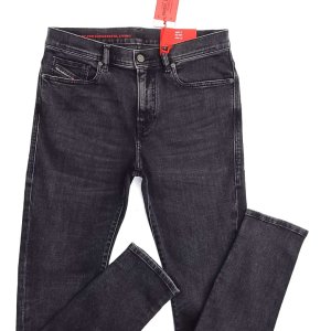 Jean para hombre marca Diesel